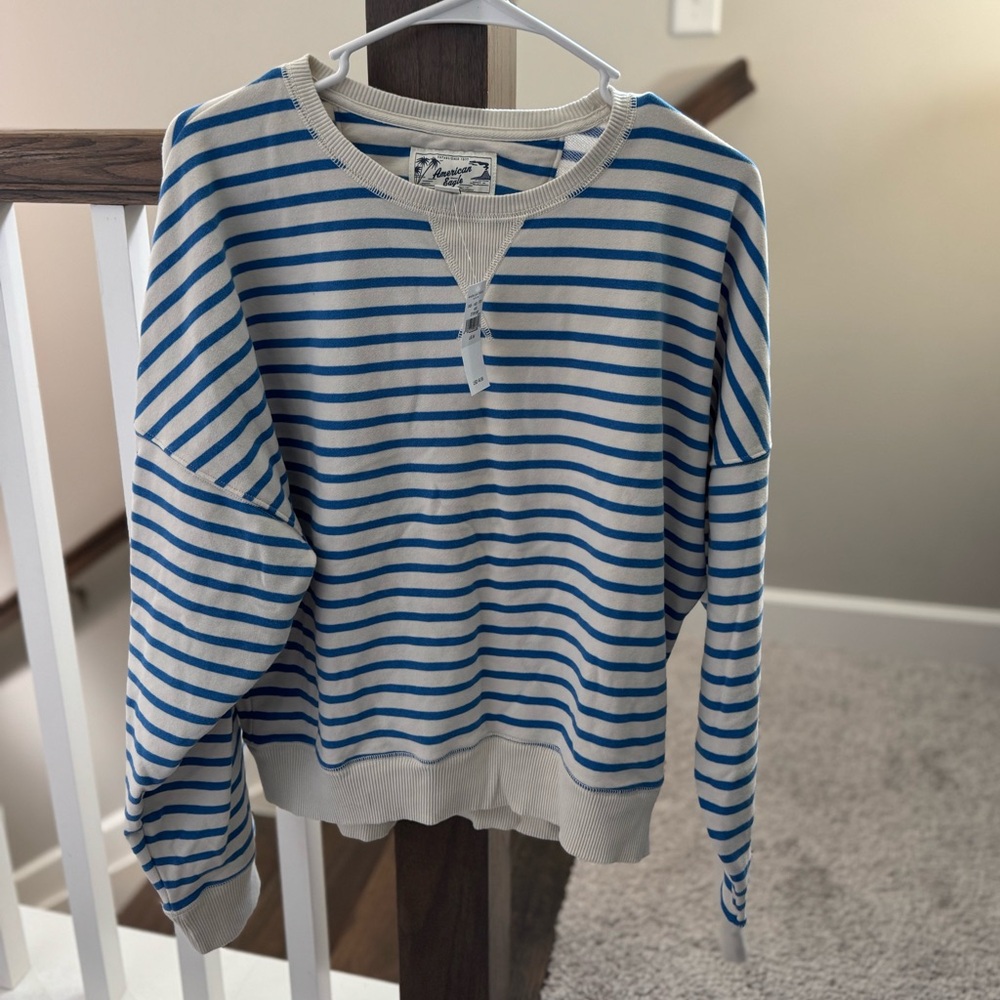 American eagle new blue strip sweatshirt medium
